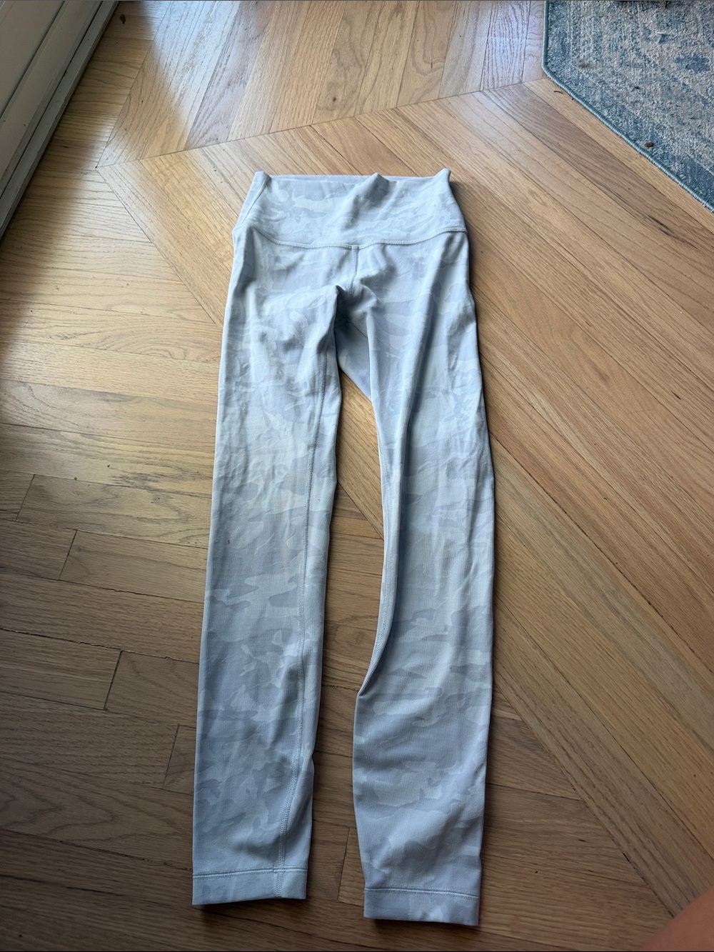 lululemon athletica Women's Light Gray Camouflage Leggings